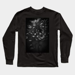 Close-Up Flower With Grain Effect Long Sleeve T-Shirt